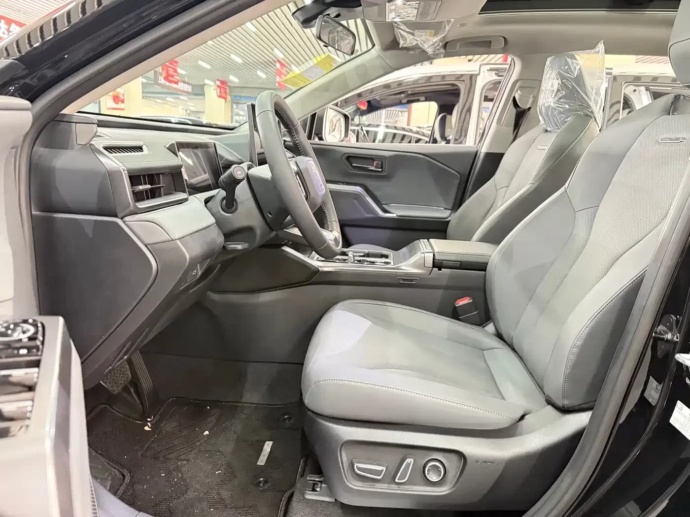 Toyota RAV4 Rongfang de segunda mano, modelo 2026, híbrido 2.0L E-CVT 2WD Premium