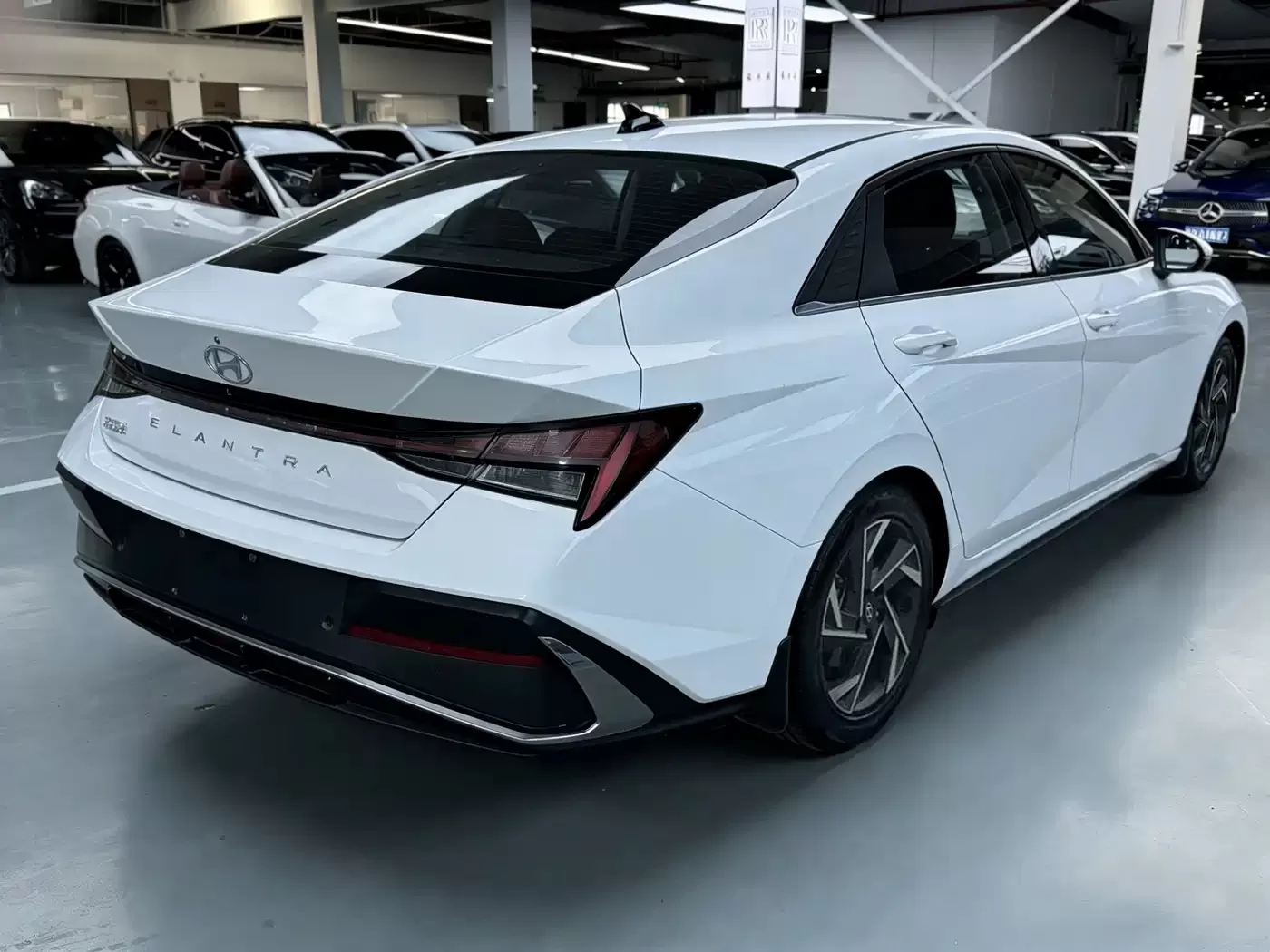 Hyundai Elantra 2022 usado 1.5L CVT LUX Premium Edition